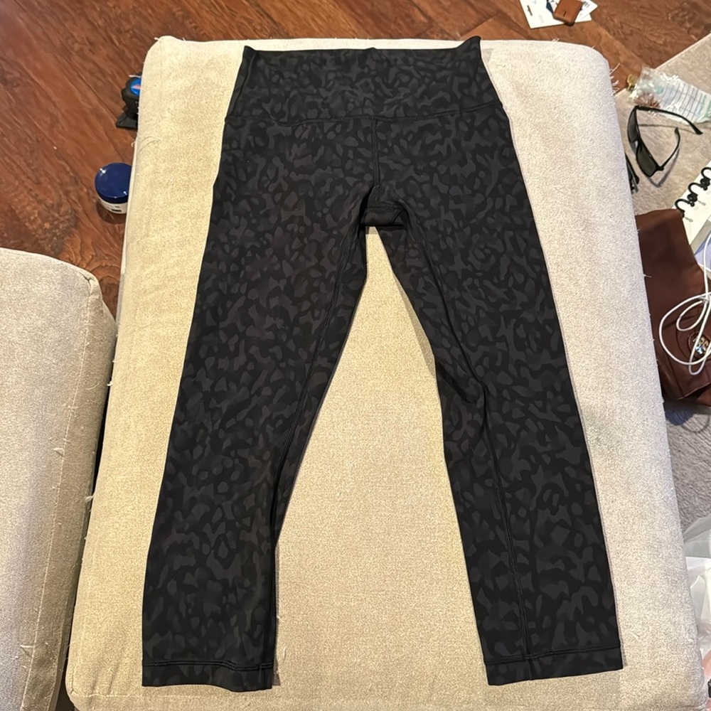 Lululemon Cropped Leggings